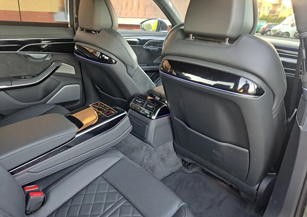 Audi S8 cena 429999 przebieg: 99000, rok produkcji 2020 z Wałbrzych małe 596